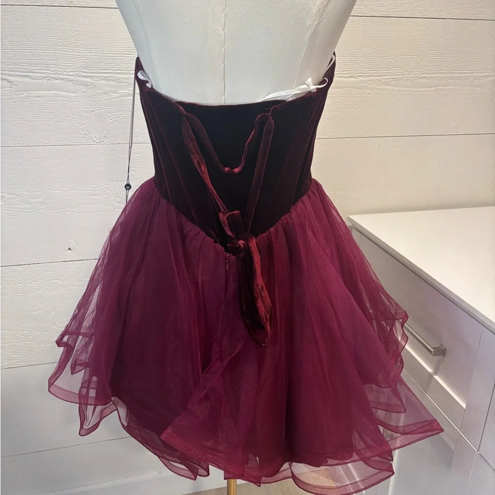 Alyce Paris Ballet Black Cherry Velvet Tulle Strapless Prom Dress Size 6 NWT - Picture 2 of 3